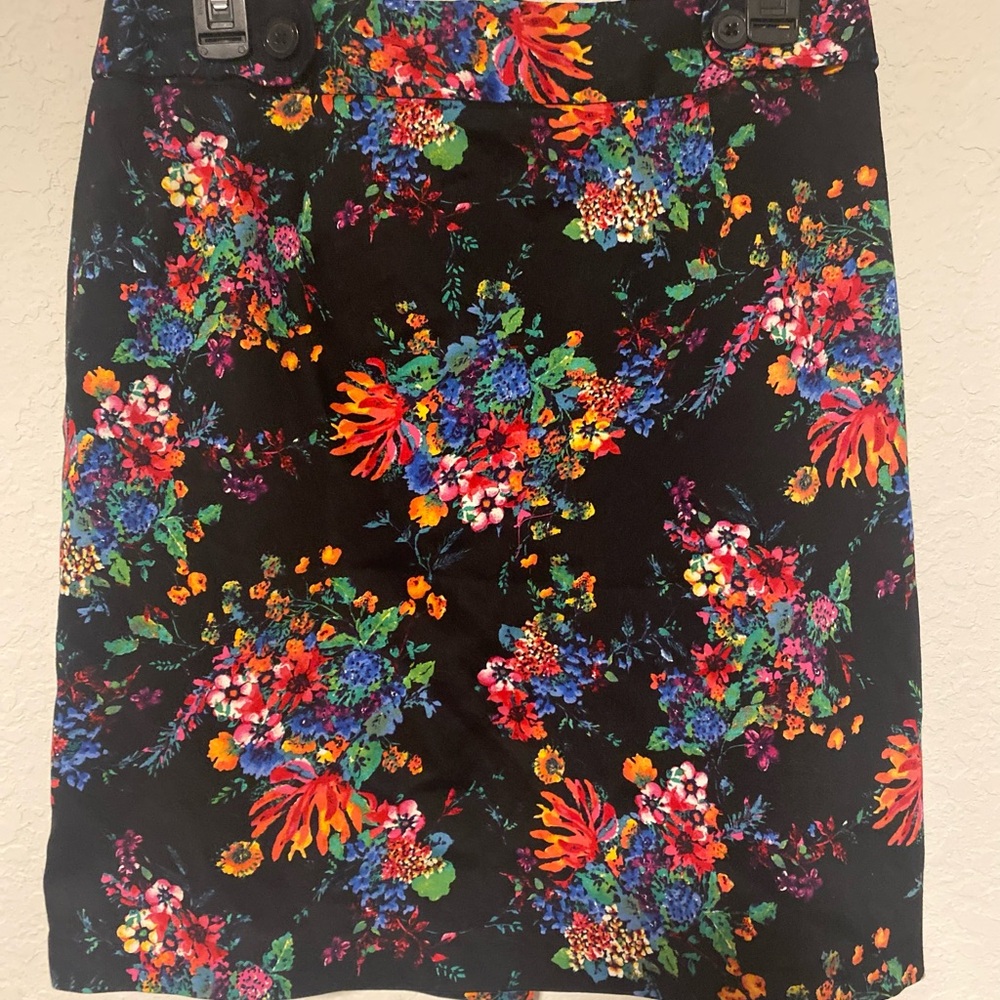 Laundry By Shelli Segal Multicolor Floral Pencil Skirt - Picture 2 of 11